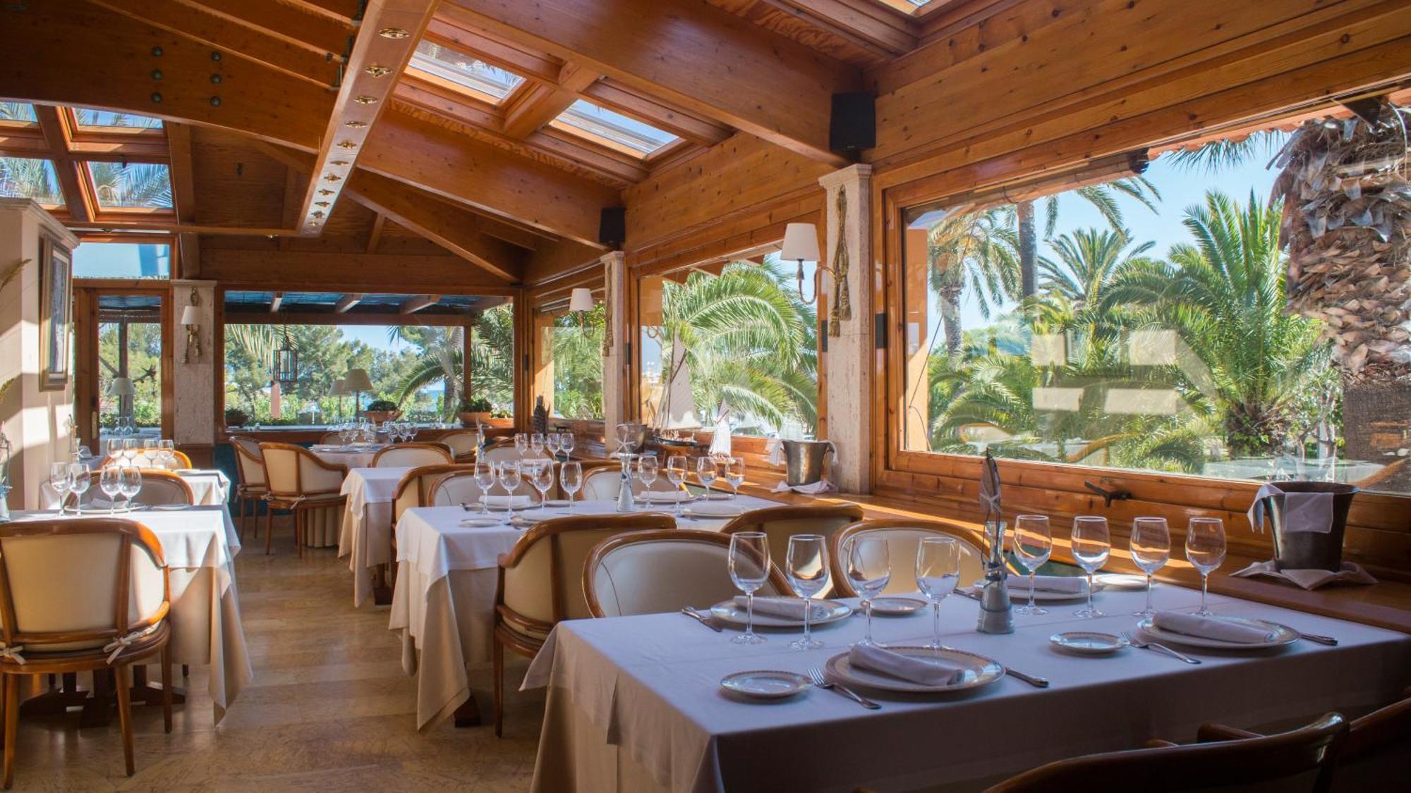 Hotel Restaurant Ceferino Vilanova i la Geltrú 외부 사진